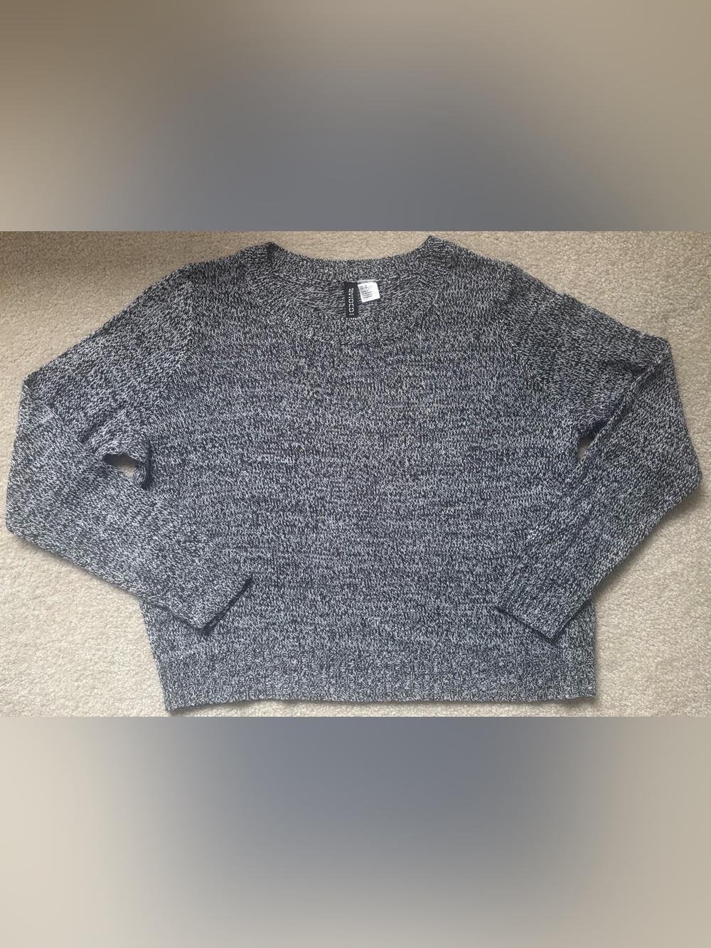 H&M Women’s Heathered Charcoal Crewneck Sweater